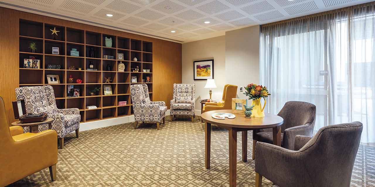 EF-10 Customized Aged Apartment Furniture Living Room Sets Sofa